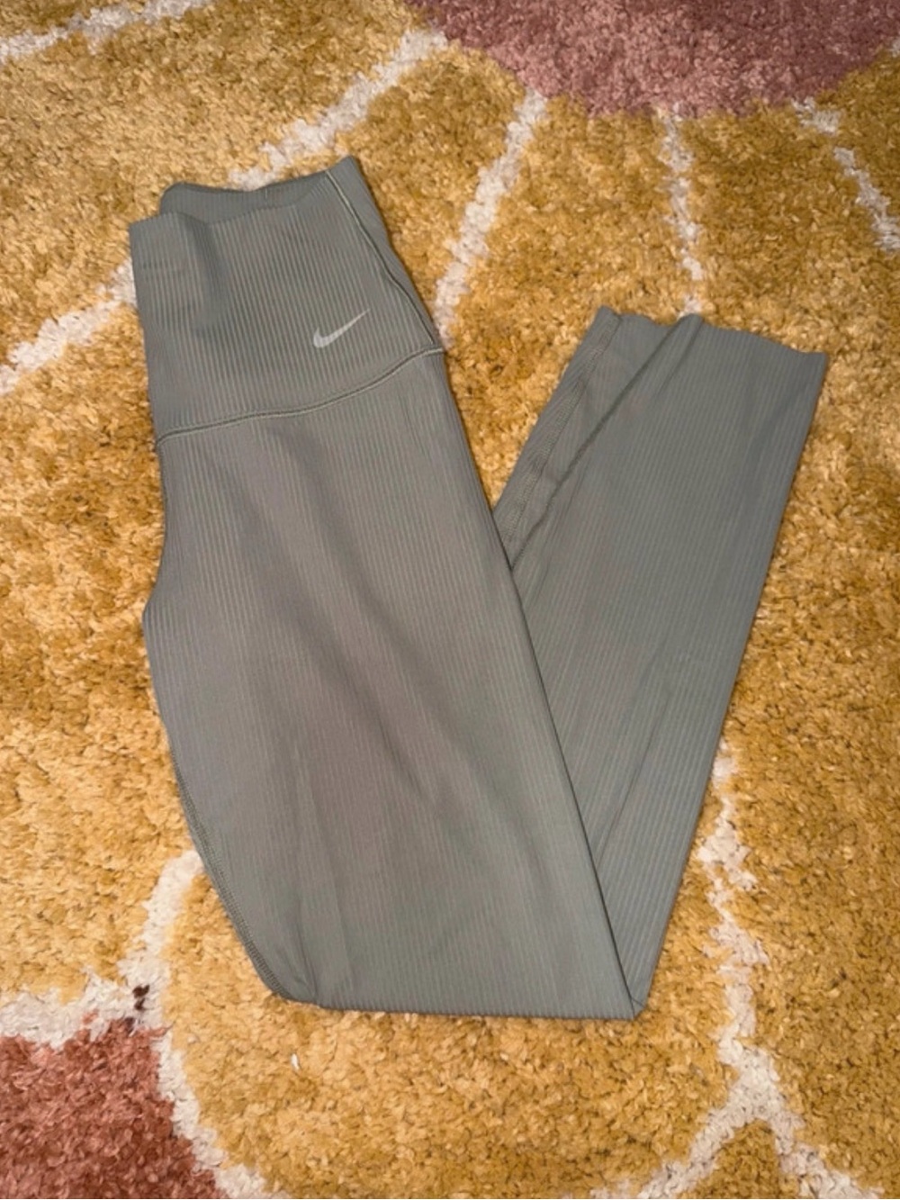 Nike Ribbed High-Waist Leggings in Sage Green